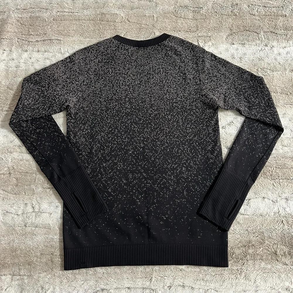 Lululemon Rest Less Pullover in Fade Black & White